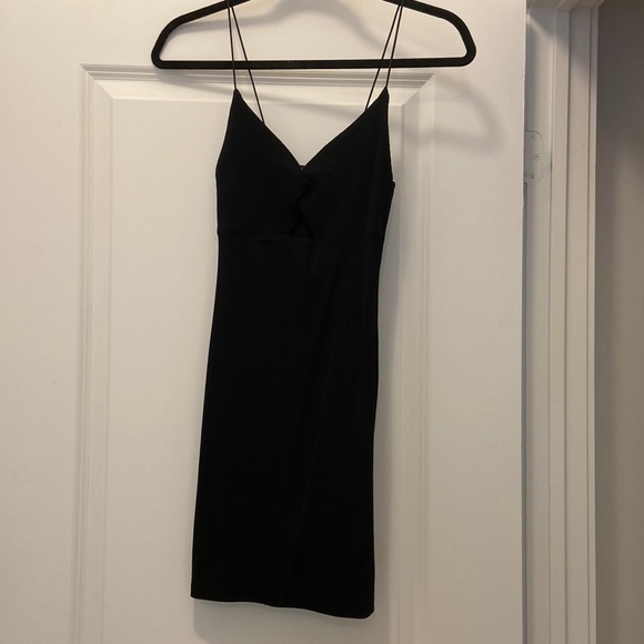 Little black dress with cut out (brand new - never worn) - Picture 1 of 4